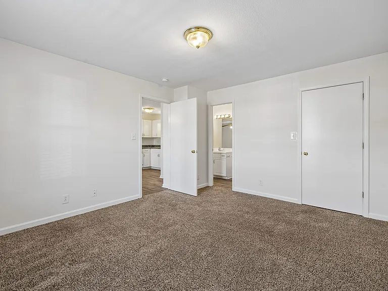 Legacy Village — Photo 97