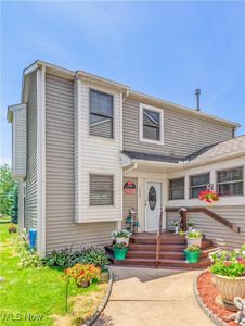1243 Stardust Ave NW, Canton, OH, 44708