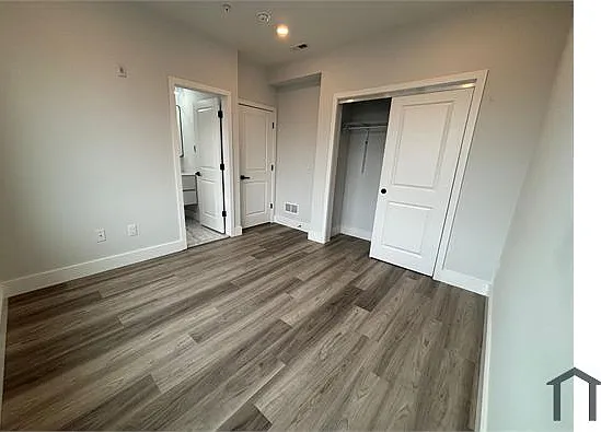2 bed, 700 sqft, $1,700 — Photo 4