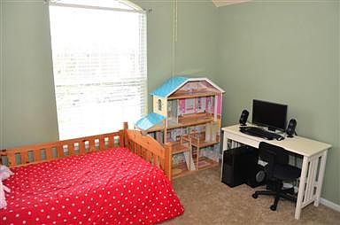 Upstairs bedroom #1
