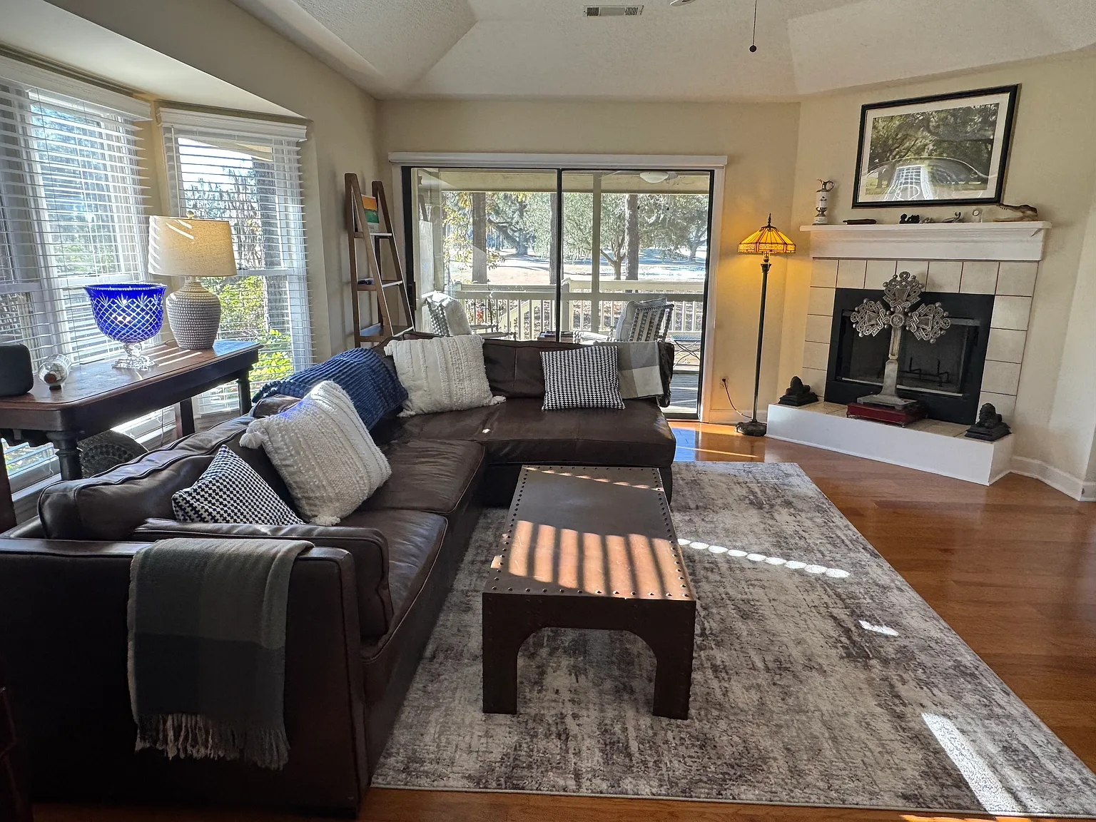 3 bed, 1800 sqft, $4,950 — Photo 2