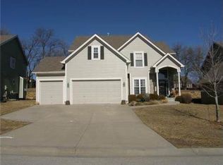 306 Wyndham Dr, Lansing, KS 66043