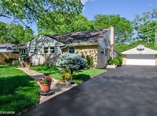 1219 Longmeadow Dr, Glenview, IL 60025