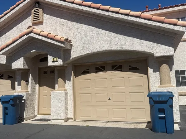 3327 Erva St Unit 213, Las Vegas, NV 89117
