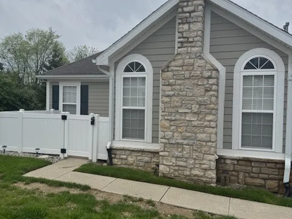 4676 Cobblestone Dr, Tipp City, OH 45371