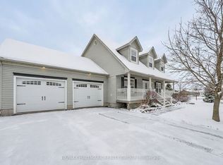 3 Cheyenne Trl, Augusta, ON K6V 5T2