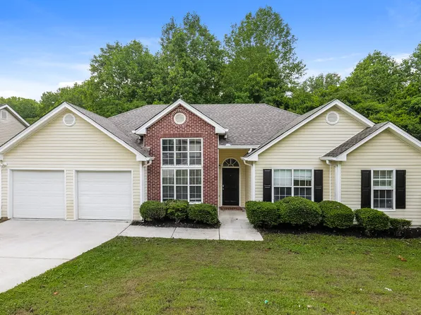 10990 Knotty Pine Pl, Hampton, GA 30228