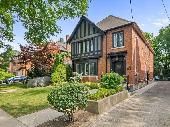 89 Whitehall Rd, Toronto, ON M4W 2C8
