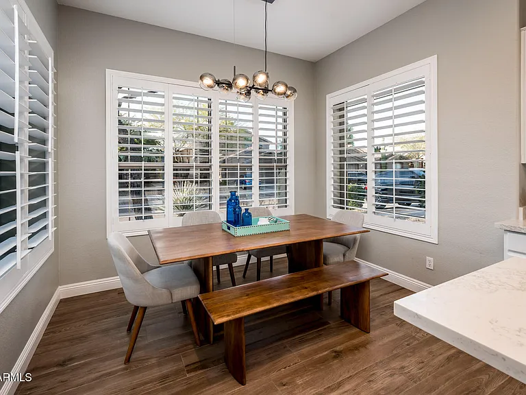 4375 E Lariat Ln — Photo 8