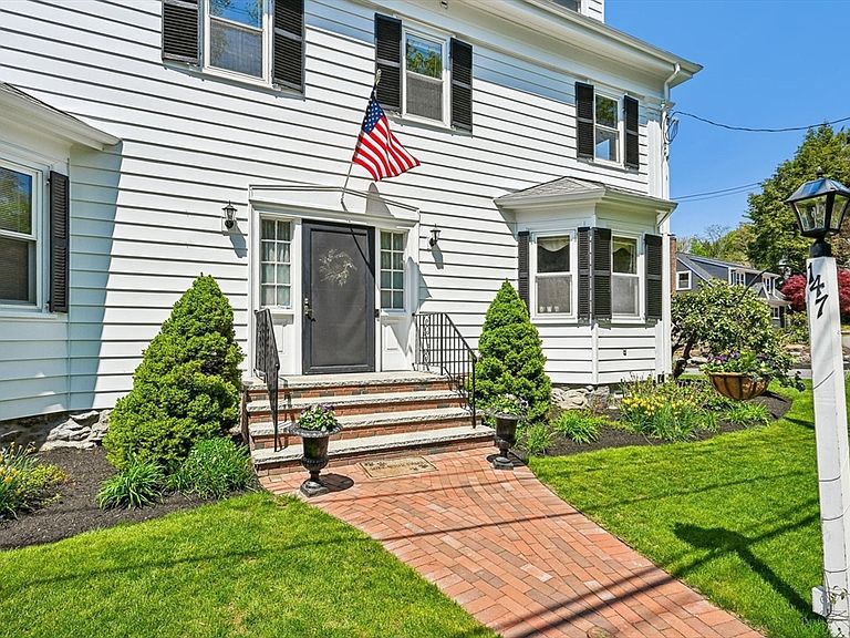 Listing photo 2