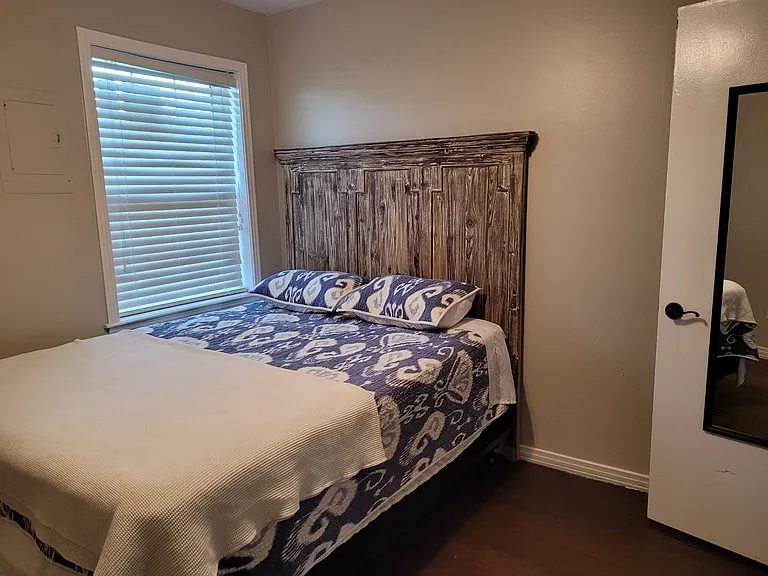 535 S Church St #2 — Photo 4