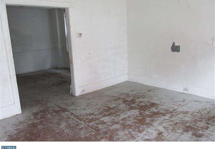 2nd image of 536 Pine St