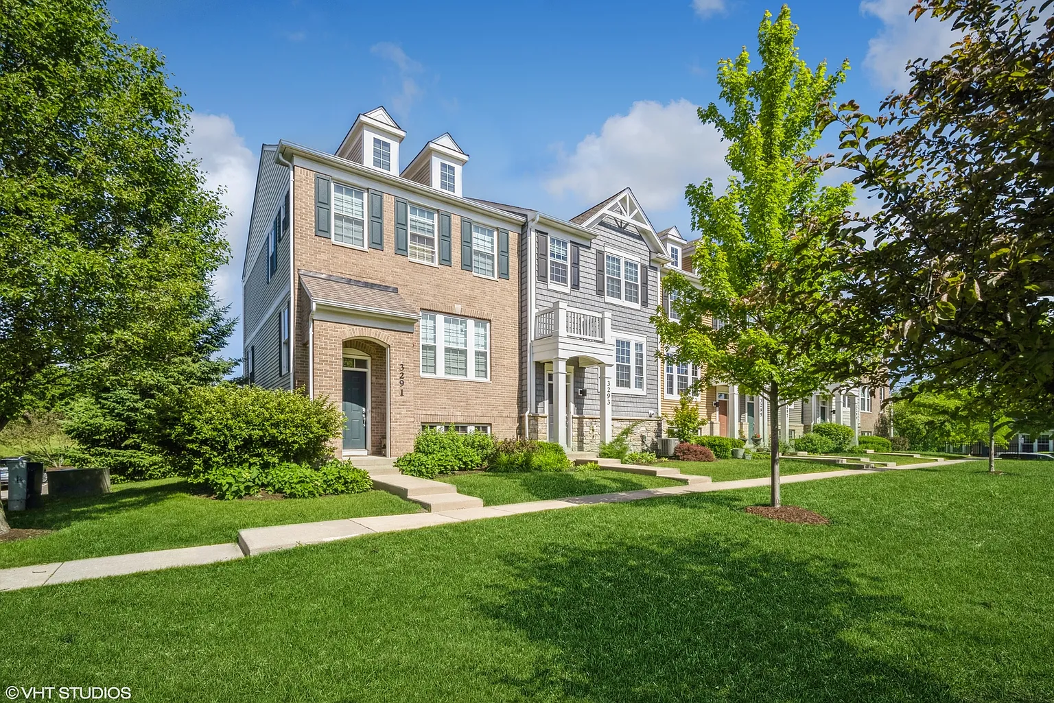 3291 Coral Ln photo 1