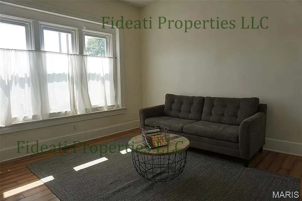 1 bed, 956 sqft, $1,050 — Photo 4