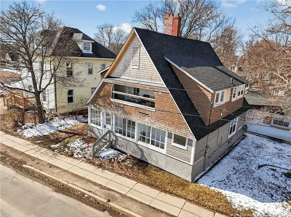 10 McLaughlin Dr #8, Moncton, NB E1A 8E3