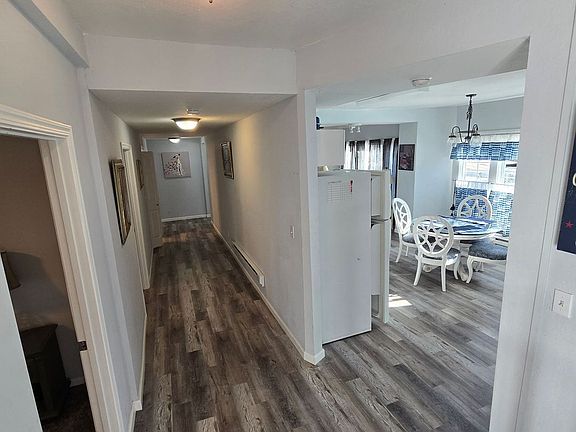 4th image of 1304 Worden Ave #A