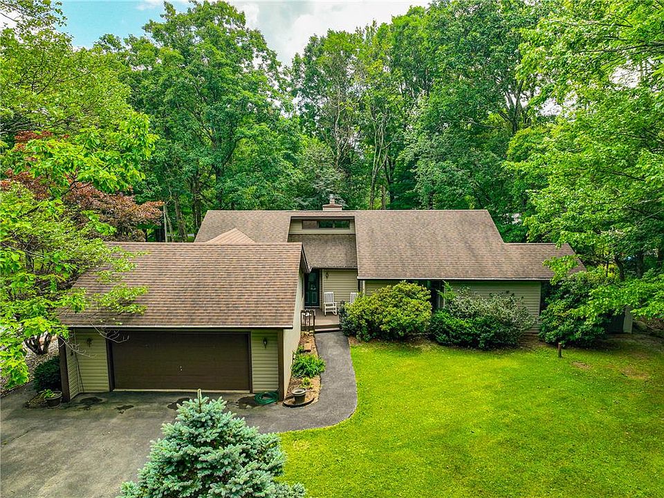 1st image of 129 Poplar Ln
