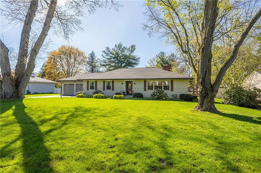 109 Washington Rd photo 1