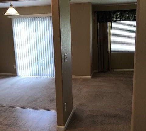 4th image of 1350 Meadow Ln