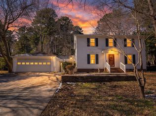 6221 Rushingbrook Dr, Raleigh, NC 27612