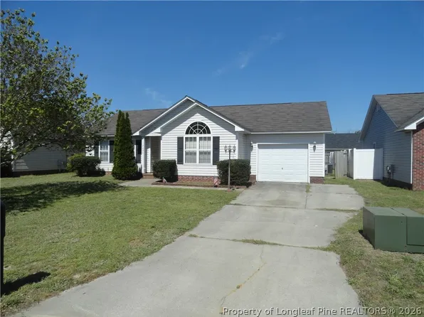 3620 Lismore Ln, Hope Mills, NC 28348