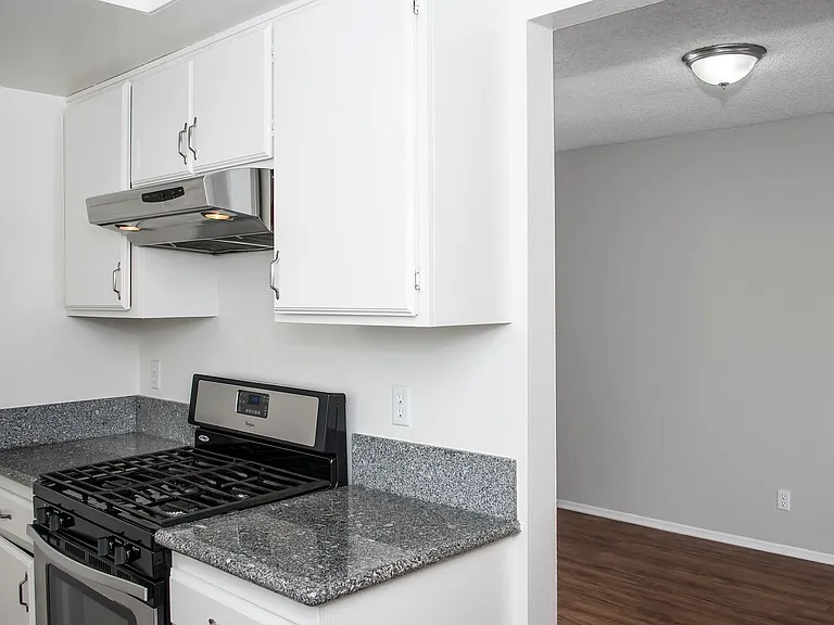 346 San Marcos St — Photo 10