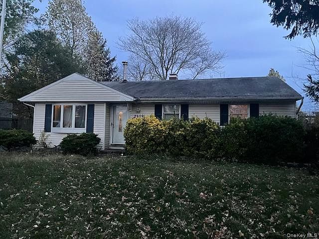 1st image of 2909 Falcon Avenue