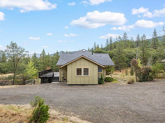 5th image of 414 Steinman Dr