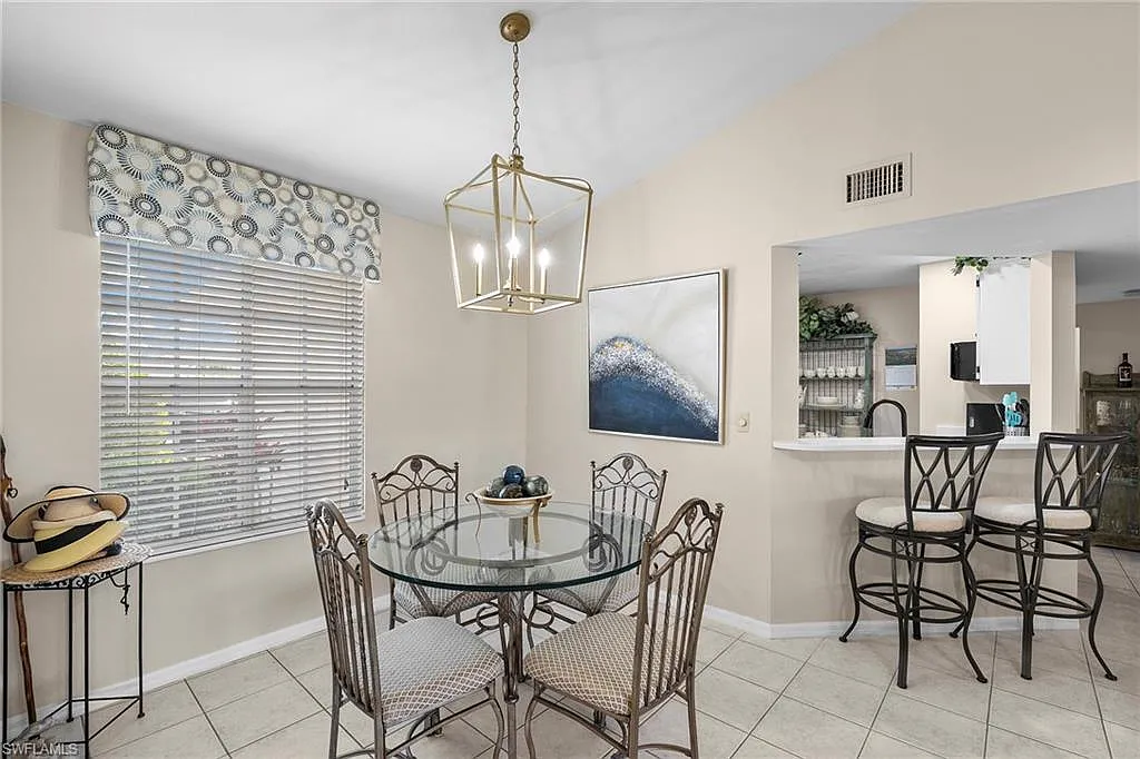 153 Bristol Lane - A — Photo 4