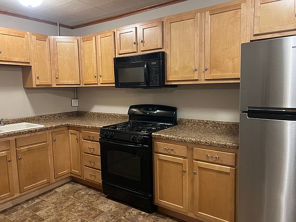 2nd image of 524 1st St Unit 1