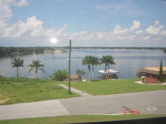 4th image of 512 Lake Clay Dr S