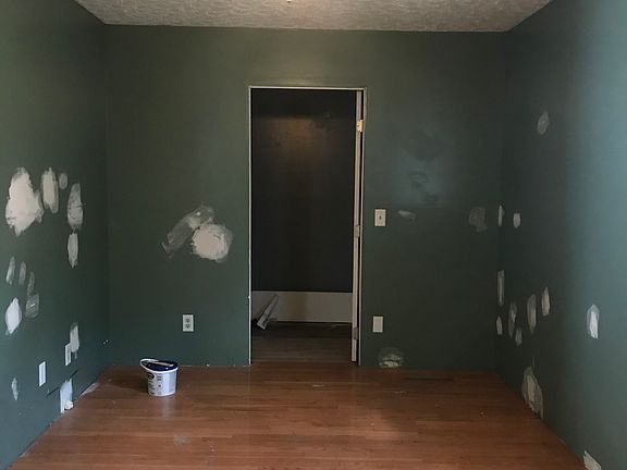 2nd image of 442 Charleston St