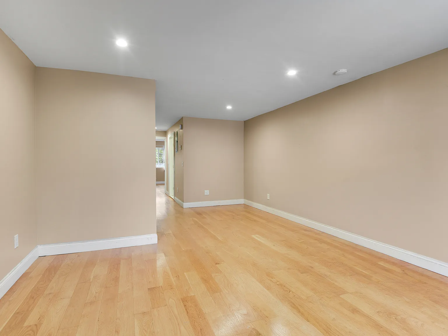 43 Wolcott Street — Photo 3