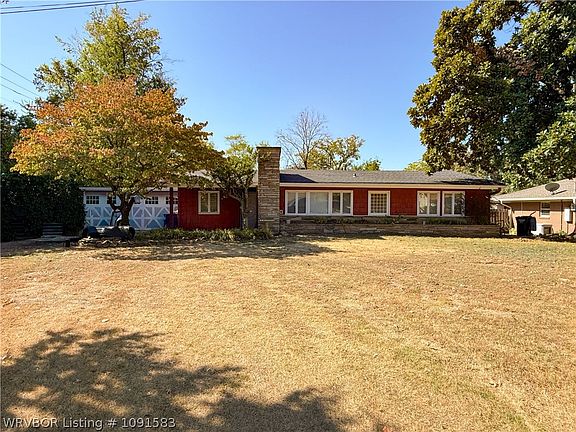 2nd image of 3008 Carthage St