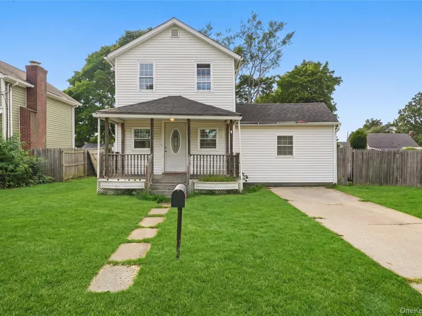 420 Taylor Avenue, Patchogue, NY 11772