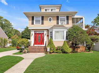 248 Denton Ave, Lynbrook, NY 11563