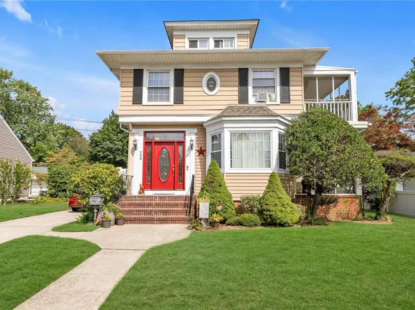 248 Denton Avenue, Lynbrook, NY 11563