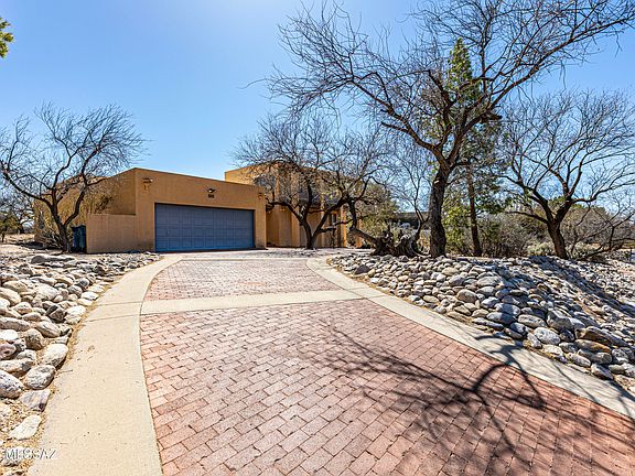 2nd image of 3352 N Riverbend Cir W