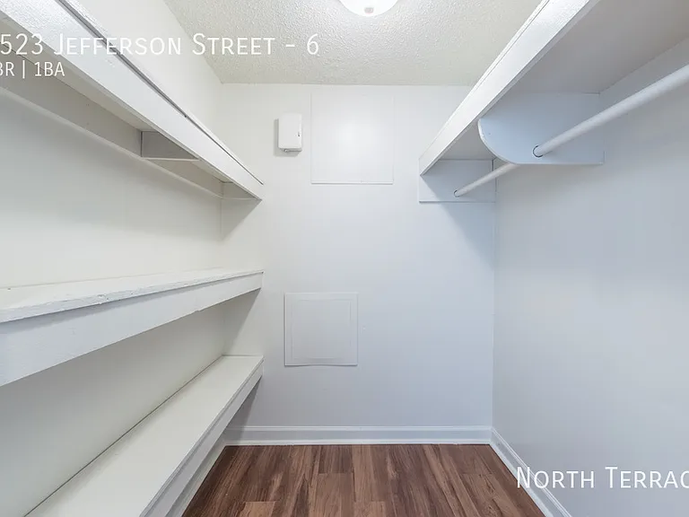 4523 Jefferson St #6 — Photo 5