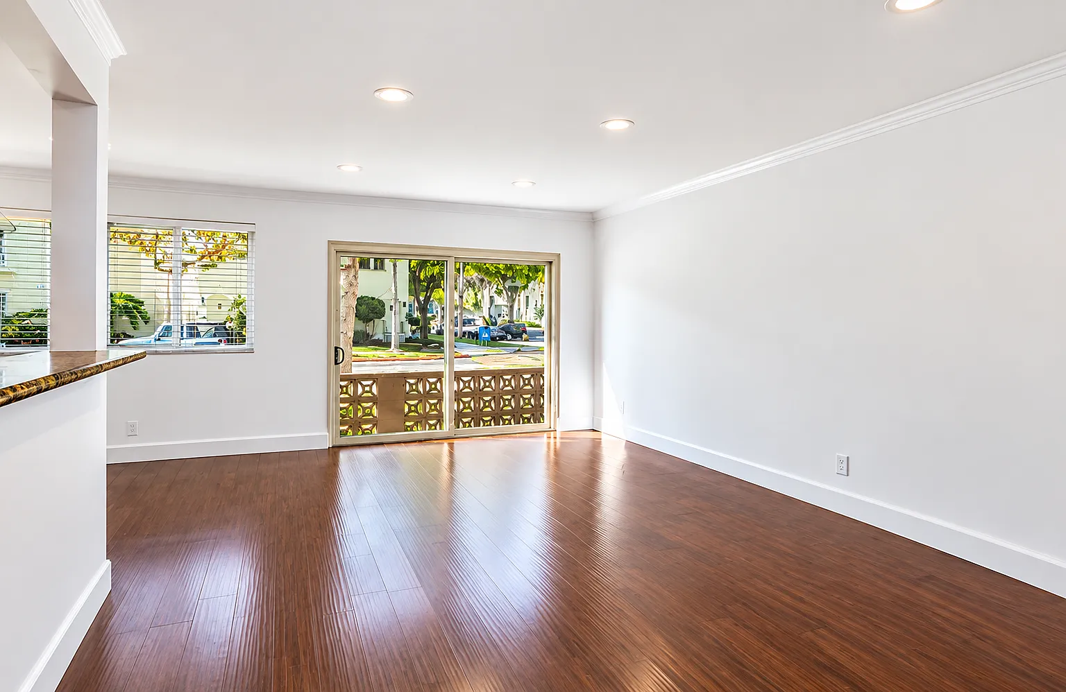 8730 Charleville Blvd — Photo 3
