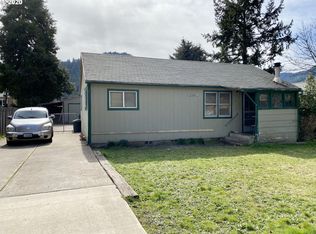 47504 Teller Rd, Oakridge, OR 97463