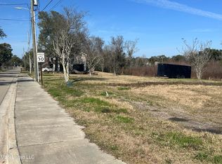 228 & 230 S Market St, Pass Christian, MS 39571