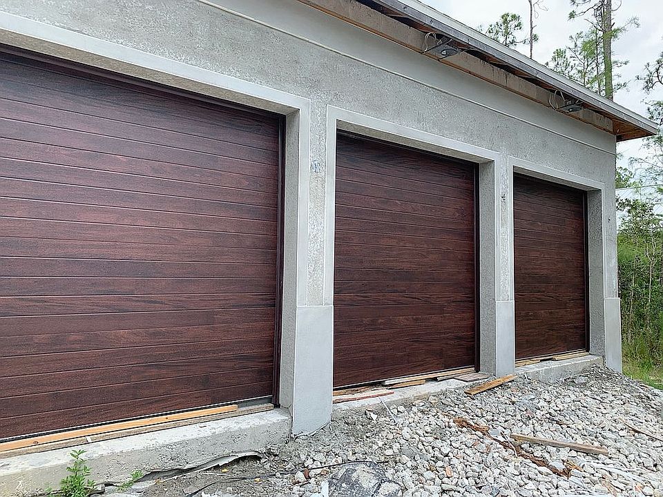 3 car Garage