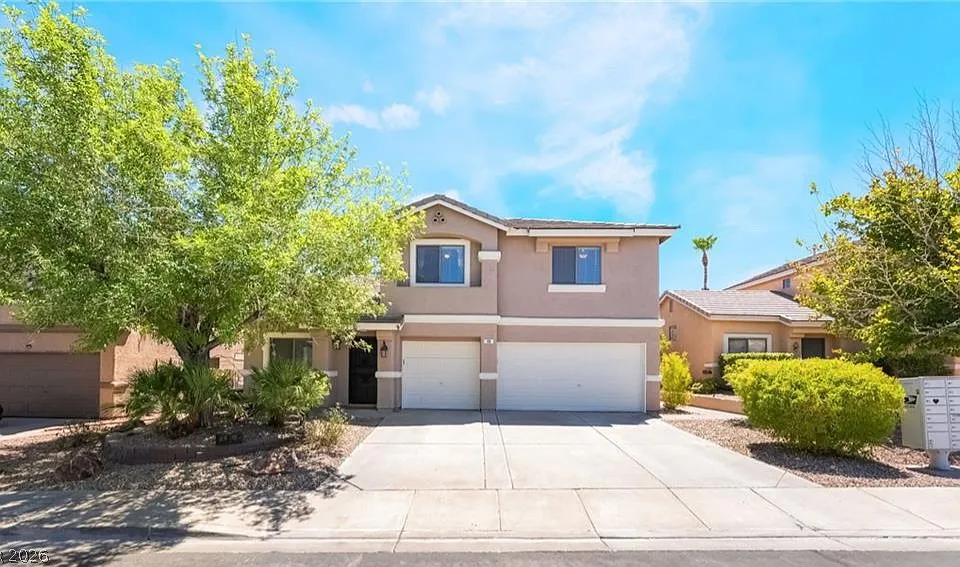 18 Amber Rock St