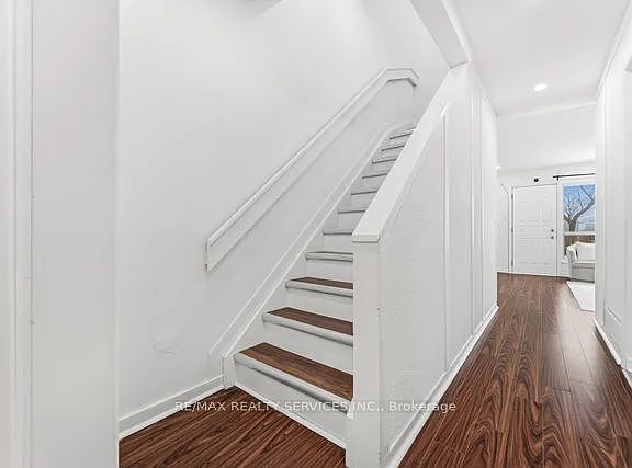 4th image of 475 Bramalea Rd #106