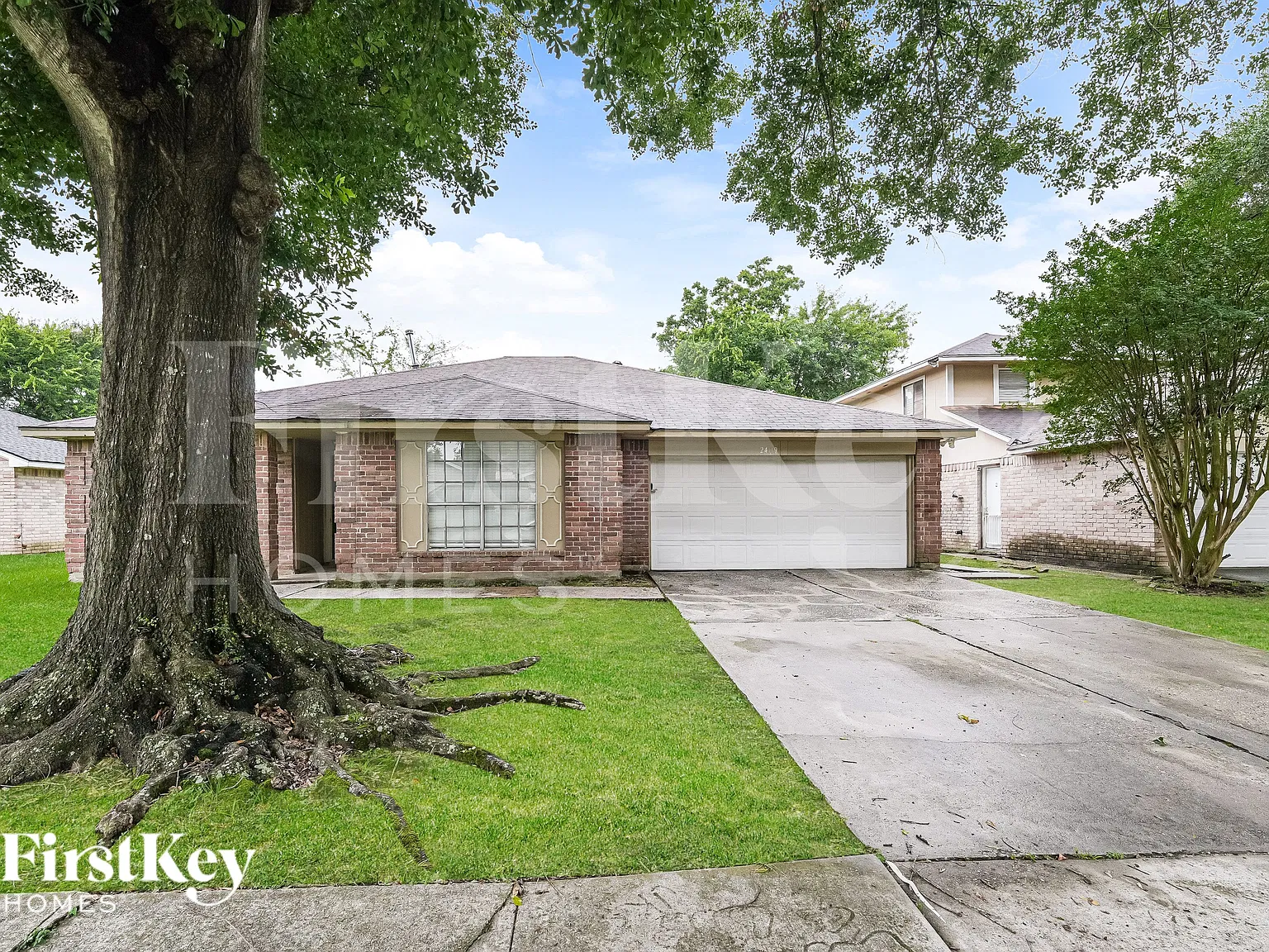 3 bed, 2.0 bath, 1711 sqft, $1,915 — Photo 1