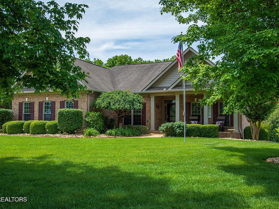 1st image of 140 Big Oak Dr