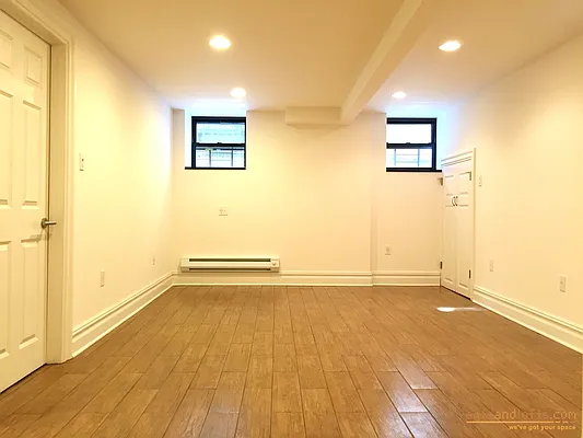 Rented by aptsandlofts.com | media 5