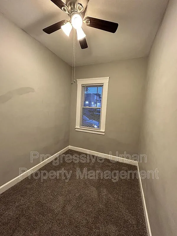 3 bed, 1.0 bath, 1110 sqft, $1,600 — Photo 3