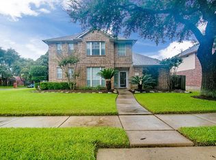 2820 Red Oak Ln, Pearland, TX 77584